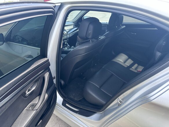 2012 BMW 5 серии 520i VI (F10/F11/F07), серебристый, 1600000 рублей - вид 10
