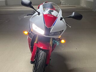 2016 Honda CBR 600RR, белый, 700000 рублей, вид 2