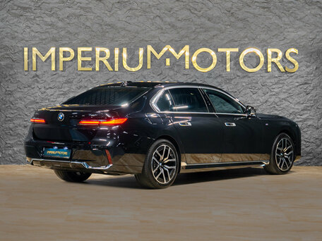 2024 BMW 7 серии 740i xDrive VII (G70), чёрный, 14250000 рублей, вид 5