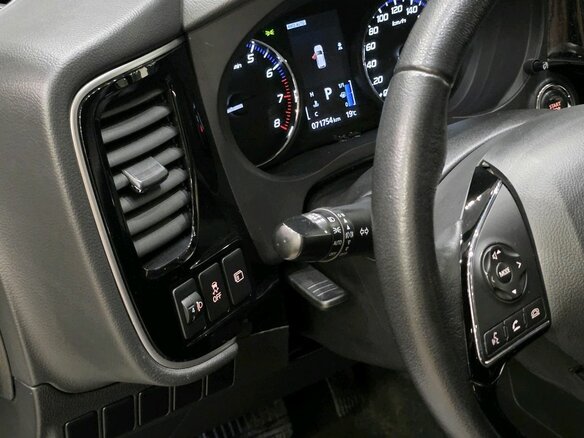 2019 Mitsubishi Outlander III Рестайлинг 3, белый - вид 14