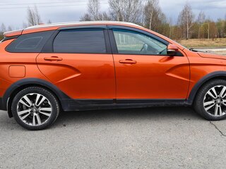 2017 Lada (ВАЗ) Vesta SW Cross I, оранжевый, 900000 рублей, вид 4