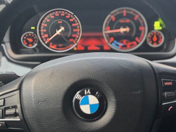 2016 BMW 5 серии 520d VI (F10/F11/F07) Рестайлинг, белый, 2650000 рублей - вид 9