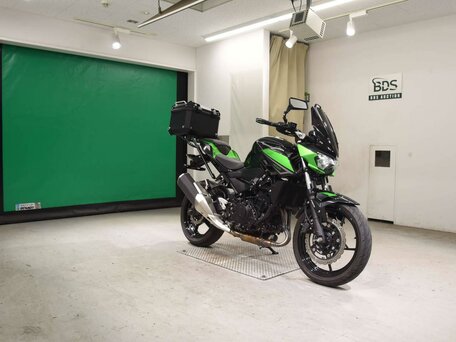 2022 Kawasaki Z 400, чёрный, 597000 рублей, вид 3