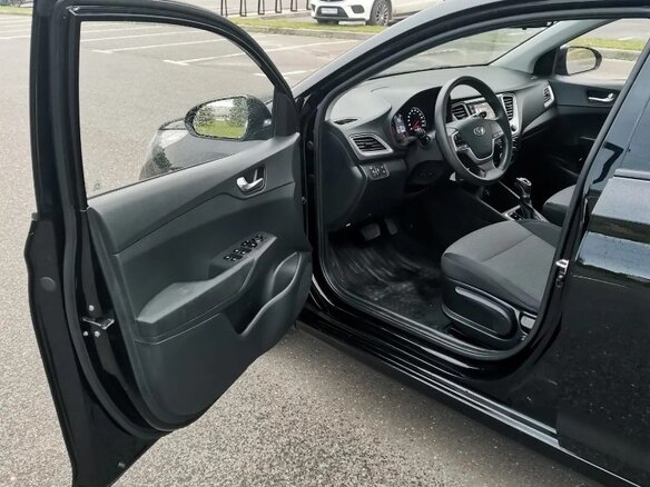 2020 Hyundai Solaris II Рестайлинг, чёрный, 1170000 рублей - вид 26