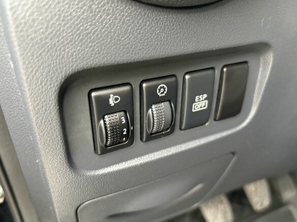 2008 Renault Koleos I, чёрный, 850000 рублей - вид 12
