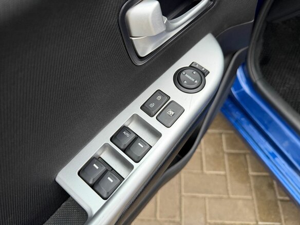 2013 Kia Rio 4-speed III, синий, 965000 рублей - вид 11