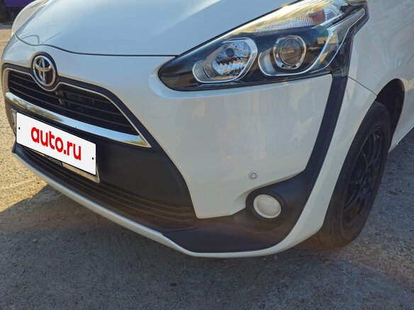2016 Toyota Sienta II, белый, 1050000 рублей - вид 17