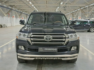 2017 Toyota Land Cruiser 200 Series Рестайлинг 2, чёрный, 5550000 рублей, вид 2