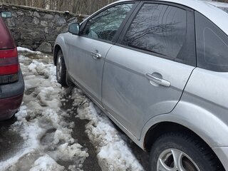 2009 Ford Focus II Рестайлинг, серебристый, 355000 рублей, вид 3