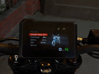 2023 KTM 390 Duke, оранжевый, 529000 рублей, вид 2