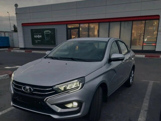 2024 Lada (ВАЗ) Vesta I Рестайлинг (NG), серебристый, 1480000 рублей, вид 2