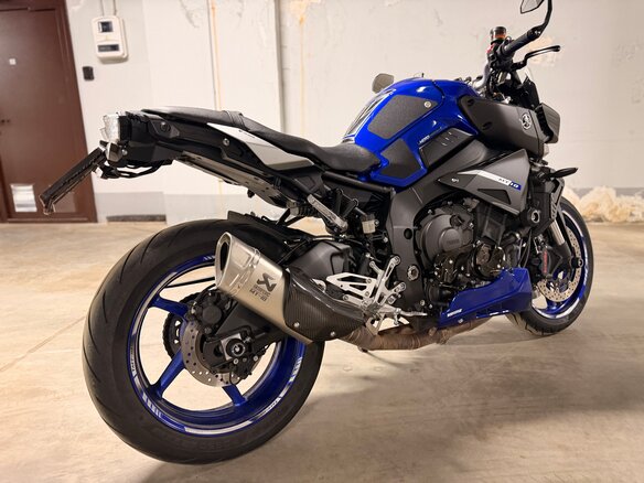 2017 Yamaha MT-10, синий, 1250000 рублей - вид 1