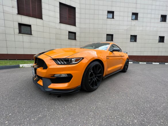 2017 Ford Mustang Shelby GT350 VI Рестайлинг, оранжевый, 6150000 рублей - вид 2