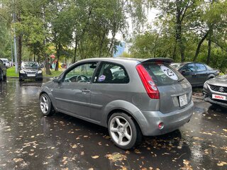 2008 Ford Fiesta Mk5, серый, 450000 рублей, вид 3