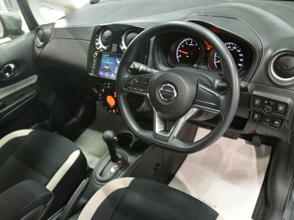 2017 Nissan Note II Рестайлинг, серый, 980000 рублей - вид 17