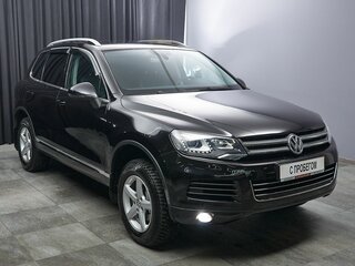 2010 Volkswagen Touareg II, чёрный, 1899000 рублей, вид 3