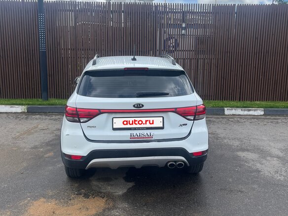 2019 Kia Rio X-Line IV, белый, 950000 рублей - вид 2