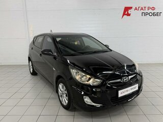2012 Hyundai Solaris I, чёрный, 650000 рублей, вид 3