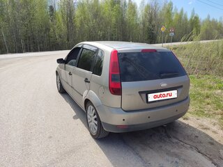 2004 Ford Fiesta Mk5, бежевый, 360000 рублей, вид 4