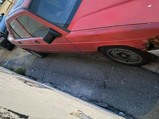 1984 Mercedes-Benz 190 (W201), красный, 130000 рублей, вид 5