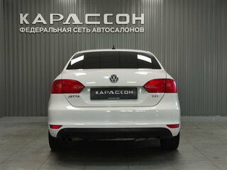 2014 Volkswagen Jetta VI, белый, 850000 рублей, вид 4