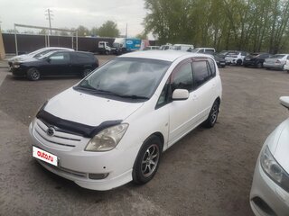 2001 Toyota Corolla Spacio II, белый, 380000 рублей, вид 1