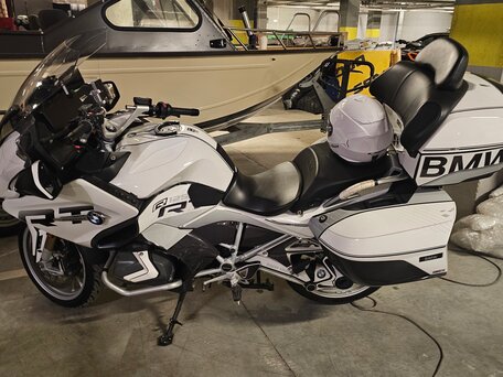 2024 BMW R 1250 RT, белый, 2400000 рублей, вид 2