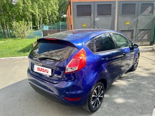 2016 Ford Fiesta Mk6 Рестайлинг, синий, 870000 рублей, вид 4