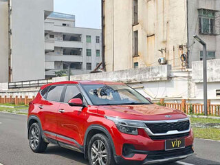 2023 Kia KX3, красный, 1750000 рублей, вид 3