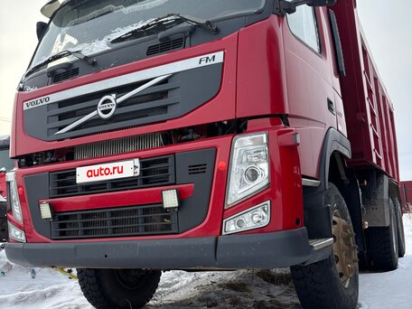2010 Volvo FM, красный, 2700000 рублей, вид 1