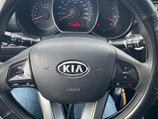 2012 Kia Rio 4-speed III, белый, 750000 рублей, вид 5