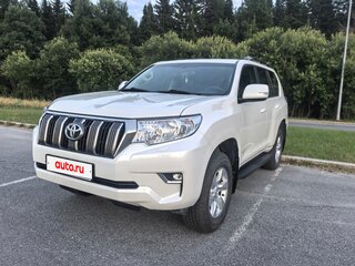 2021 Toyota Land Cruiser Prado 150 Series Рестайлинг 3, белый, 5430000 рублей, вид 2