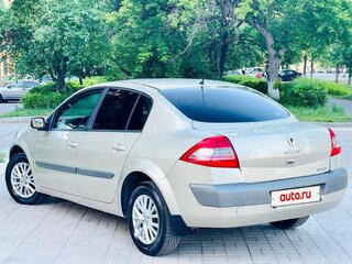 2007 Renault Megane II Рестайлинг, бежевый, 399999 рублей, вид 3