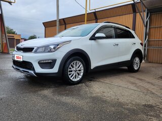 2020 Kia Rio X-Line IV, белый, 1900000 рублей, вид 1