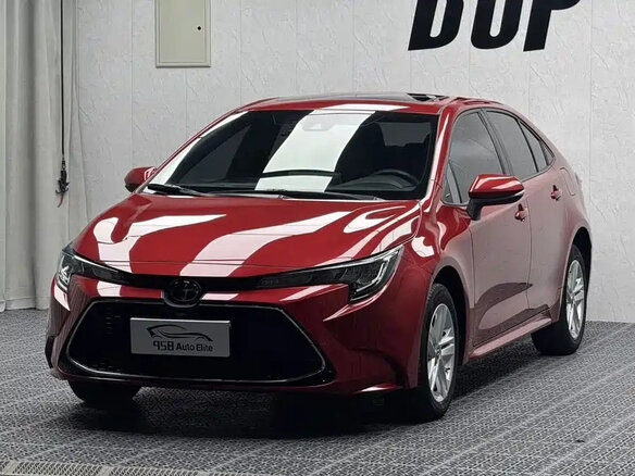 2023 Toyota Levin XII (E210) Рестайлинг, красный
