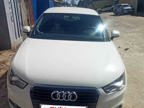 2011 Audi A1 I (8X), белый, 1100000 рублей - вид 1