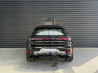2026 Porsche Cayenne Coupé III Рестайлинг, чёрный, 22400000 рублей, вид 4