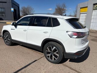 2023 Volkswagen Tayron I Рестайлинг, белый, 2760000 рублей, вид 5