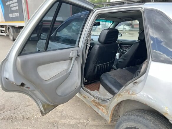 2005 Volkswagen Pointer, серебристый, 50000 рублей - вид 8