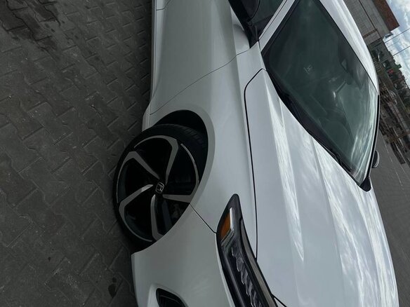 2022 Honda Accord X Рестайлинг, белый, 1900000 рублей - вид 3