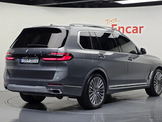 2023 BMW X7 40d I (G07) Рестайлинг, серебристый, 11630000 рублей, вид 3