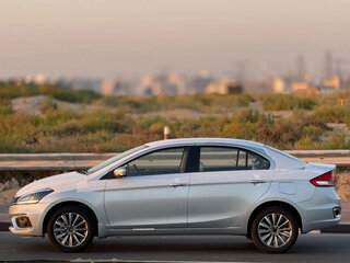 2025 Suzuki Ciaz I Рестайлинг, серебристый, 2150000 рублей, вид 4