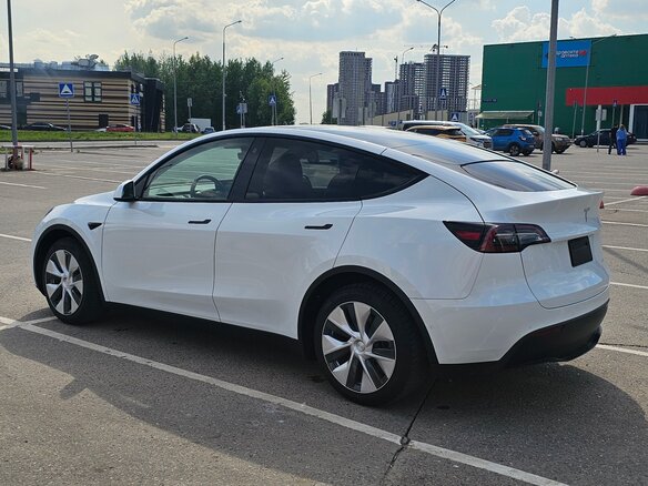 2021 Tesla Model Y Long Range I, белый, 4250000 рублей - вид 7