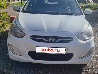 2012 Hyundai Solaris I, белый, 810000 рублей, вид 1
