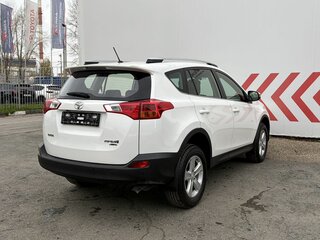 2014 Toyota RAV4 IV (XA40), белый, 2345000 рублей, вид 5