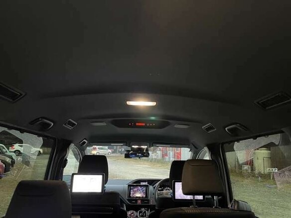 2021 Toyota Voxy III (R80) Рестайлинг, белый, 1766000 рублей - вид 16