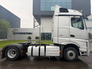 2023 Mercedes-Benz Actros, белый, 8150000 рублей, вид 1