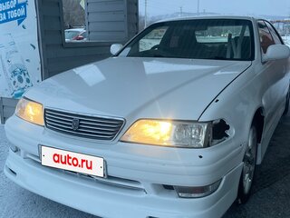 1998 Toyota Mark II VIII (X100), белый, 700000 рублей, вид 4