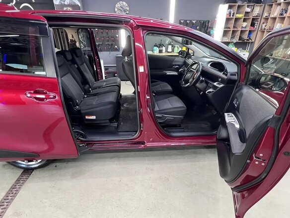 2018 Toyota Sienta II Рестайлинг, красный, 1240000 рублей - вид 11