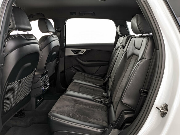2019 Audi Q7 45 TDI II (4M) Рестайлинг, белый, 4850000 рублей - вид 17